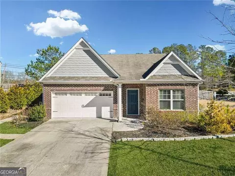 10 Dundee Xing, Dallas, GA 30132