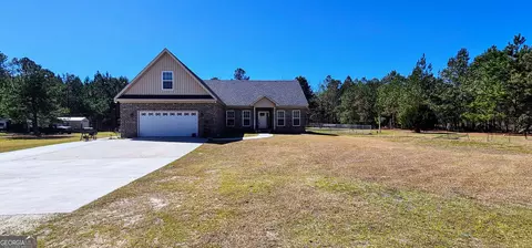372 Lilla Myers Rd, Ellabell, GA 31308