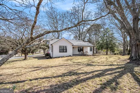 623 Mcpherson St, Bremen, GA 30110