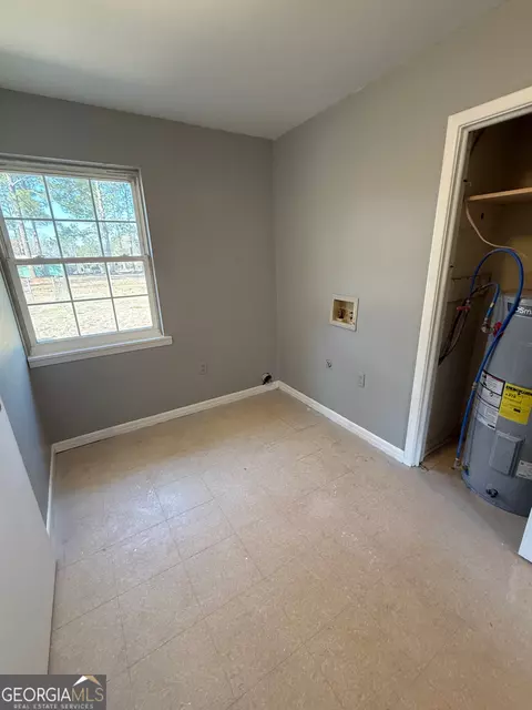 Other - 109 W Jeff Davis Ave, Lyons, GA 30436 photo 4 of 4