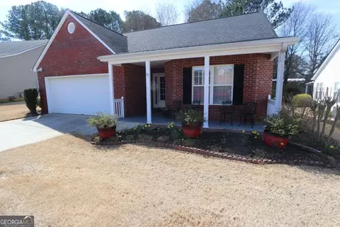 709 Jacoby Dr, Loganville, GA 30052