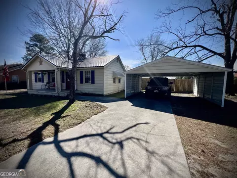 2254 W Elm St, Wrightsville, GA 31096