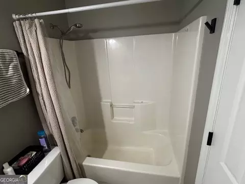 Bath - 119 Hackamore Ln, Warner Robins, GA 31088 photo 2 of 4