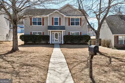 6746 Lake Erie Ln, Fairburn, GA 30213