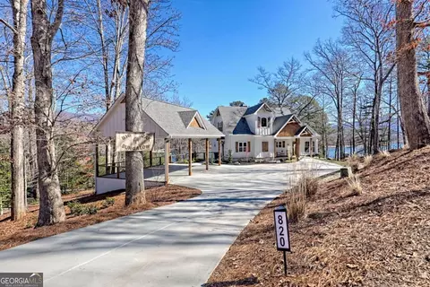 820 Big Oak Ln, Hiawassee, GA 30546