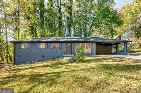 5726 Southwick Ct SW, College Park, GA 30349