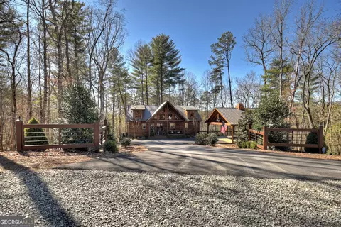 154 Winding Brook Trl, Morganton, GA 30560
