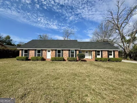 304 Woodridge Rd, Dublin, GA 31021