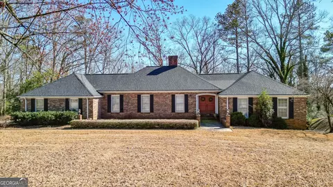 110 Maple Dr, Cartersville, GA 30120