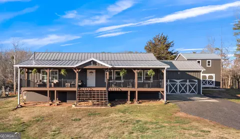 4136 Price Rd, Gainesville, GA 30506