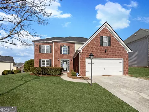 4028 Elm Trace Dr, Loganville, GA 30052