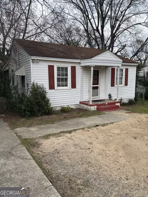 1329 Triple Hill Dr, Macon, GA 31206
