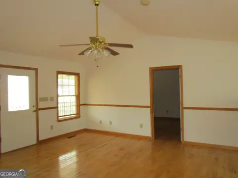 Living - 240 Homer Stephens Rd, Cornelia, GA 30531 photo 2 of 7