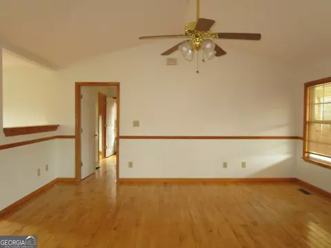 Living - 240 Homer Stephens Rd, Cornelia, GA 30531 photo 3 of 7