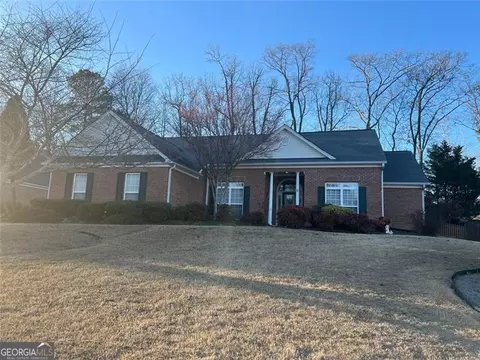 1415 Fountain Cove Ln, Lawrenceville, GA 30043
