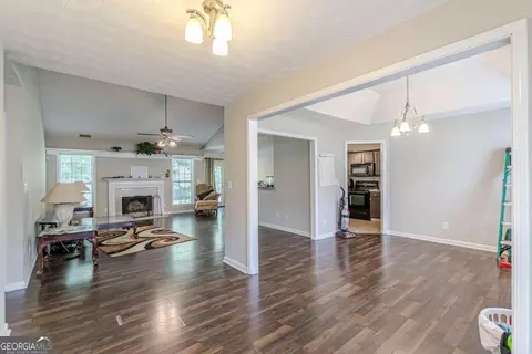 320 Creekside Trl, Covington, GA 30016 photo 5