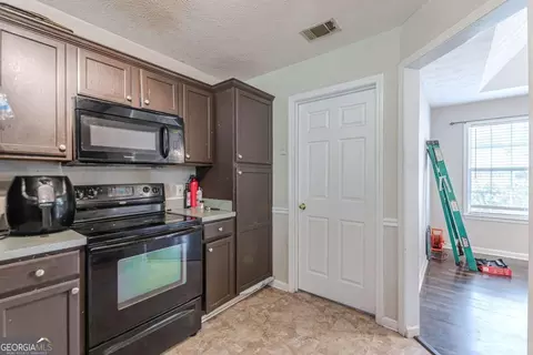 320 Creekside Trl, Covington, GA 30016 photo 13