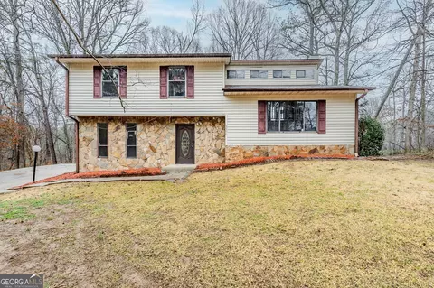 3998 Chimney Ridge Dr, Ellenwood, GA 30294