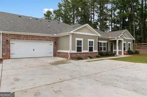 3903 Shelleydale Dr, Powder Springs, GA 30127