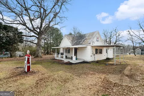 2885 Camp Mitchell Rd, Loganville, GA 30052