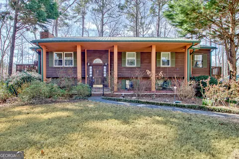 562 Adams Rd, Fayetteville, GA 30214