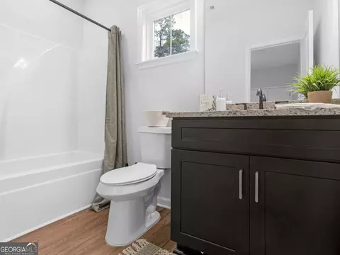 Bath - 452 Haley Rd, Jackson, GA 30233 photo 1 of 3