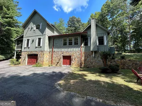 233 Twin Lakes Rd, Blue Ridge, GA 30513