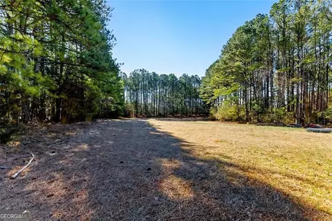 1515 Ozora Rd, Loganville, GA 30052