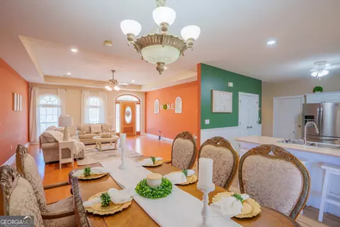 Dining - 458 Cv Mosley Blvd, Lyons, GA 30436 photo 1 of 3