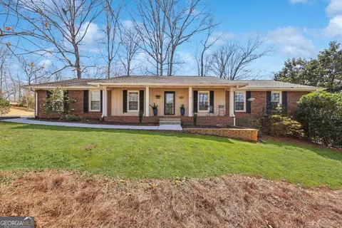 3660 Hickory Cir SE, Smyrna, GA 30080