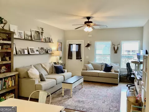 Living - 35 Willowrun Dr SW, Rome, GA 30165 photo 2 of 2