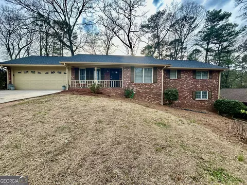 365 Jordan Dr, Tucker, GA 30084