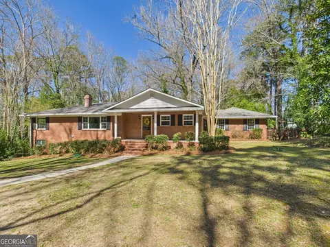 319 Alexandria Dr, Macon, GA 31210