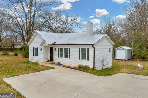 750 Franklin Springs St, Royston, GA 30662