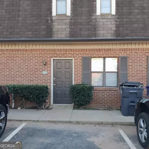 5012 Top Cat Ct, Sugar Hill, GA 30518