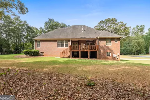 Exterior - 830 Streamside Dr, Mcdonough, GA 30252 photo 7 of 10