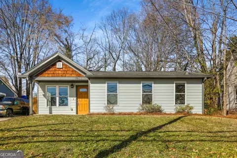 1964 Hollywood Rd NW, Atlanta, GA 30318