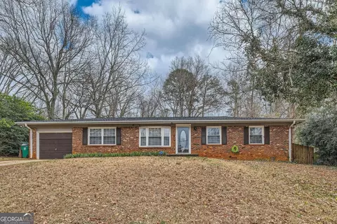 2248 Greenway Dr, Decatur, GA 30035