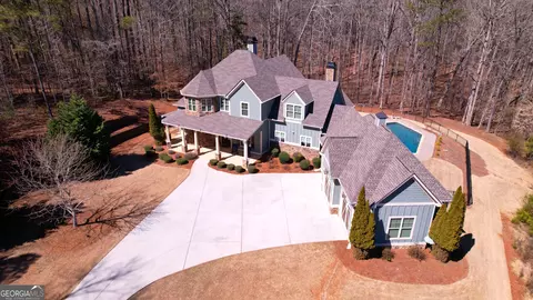 239 W Shore Dr, Newnan, GA 30263