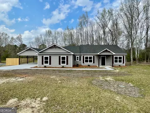 1421 Jordan Dr, Statesboro, GA 30458
