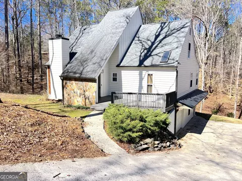 304 Chestatee Ct, Woodstock, GA 30188