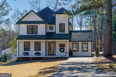 8404 Majors Rd, Cumming, GA 30041