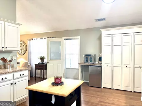 Kitchen - 222 Sandstone Dr, Hampton, GA 30228 photo 3 of 12