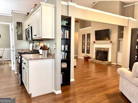 Kitchen - 222 Sandstone Dr, Hampton, GA 30228 photo 2 of 12