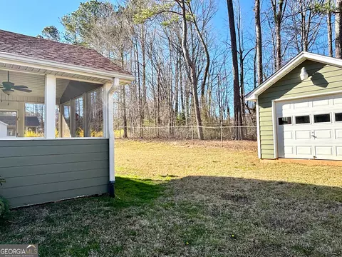 Exterior - 222 Sandstone Dr, Hampton, GA 30228 photo 15 of 18