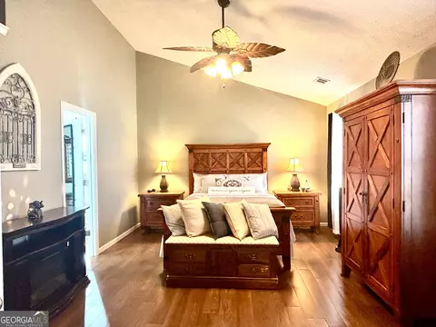 Bedroom - 222 Sandstone Dr, Hampton, GA 30228 photo 5 of 8