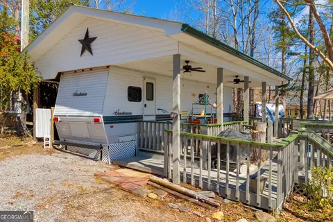 941 Mountain Shadows Dr, Cleveland, GA 30528