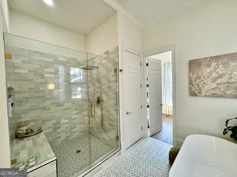 Bath - 3987 St Georges Ct, Duluth, GA 30096 photo 2 of 4