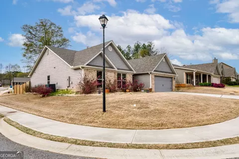 97 Dockside Dr, Statham, GA 30666 photo 2