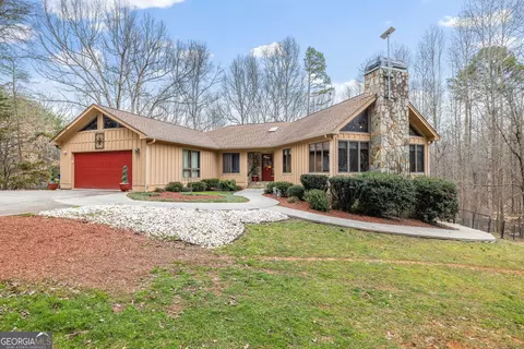 192 Ridge Ln, Lula, GA 30554